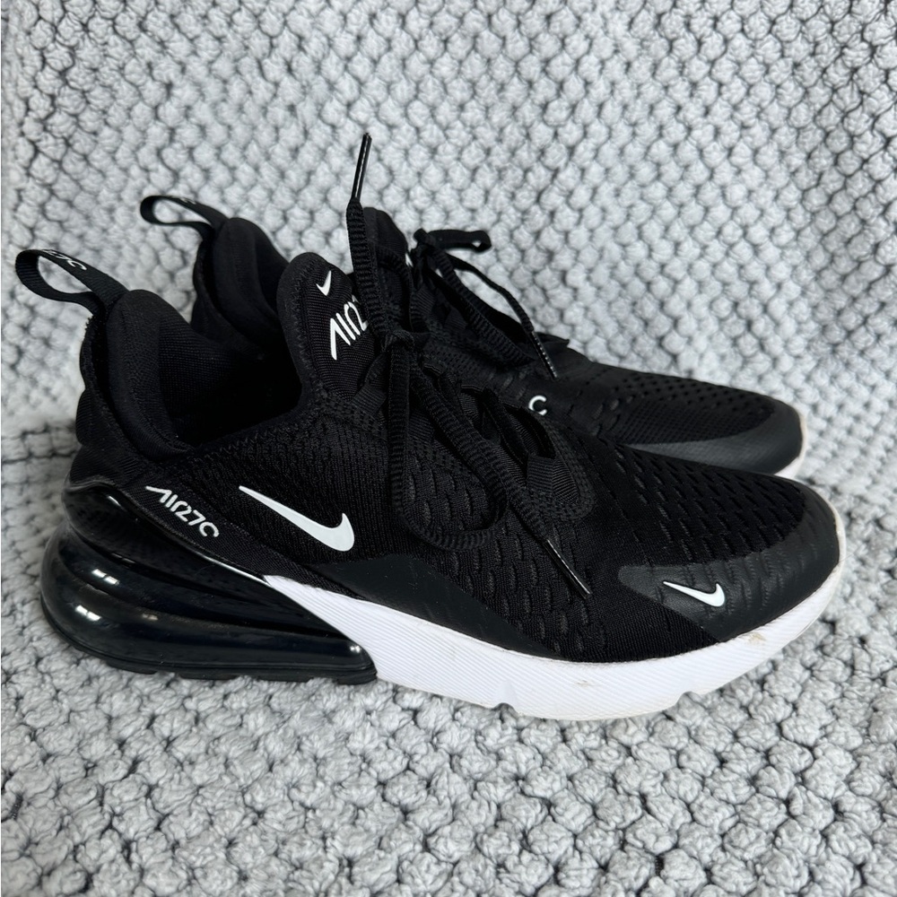 Nike Airmax 270 Women’s 9
